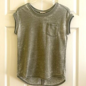 Women’s Short Sleeves Military Green Top, Size S, fits M.